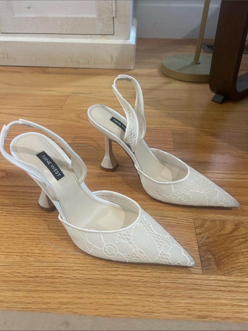 Nine West White Lace Slingback Pointed Pumps